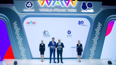 Узбекистан и Россия подписали документы по строительству первой АЭС в Джизаке