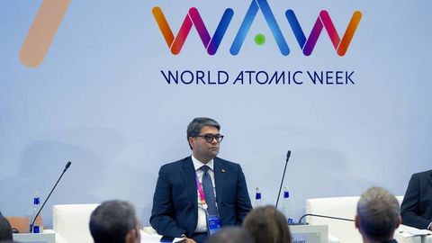 “АЭС қурилиши Ўзбекистонда электр энергияси нархини пасайтиради — Азим Аҳмадхўжаев