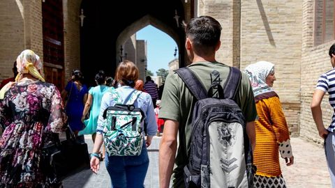 Uzbekistan sees 49% jump in foreign tourists with 7.5mn visits in 8M25