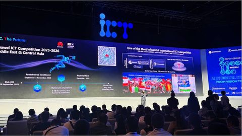 ICTWEEK Uzbekistan 2025 да Сунъий Интеллекти ўрганиш бўйича курслар ва Huawei ICT Competition 2025-2026 бошланди