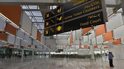 Покистонда фоҳишалик уйига сотиб юборилган ўзбекистонлик аёл ватанга қайтарилди
