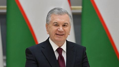 Шавкат Мирзиёев ўқитувчи ва мураббийларга табрик йўллади