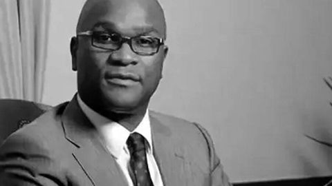 ЖАРнинг Франциядаги элчиси Париж меҳмонхонаси ёнида вафот этган ҳолда топилди