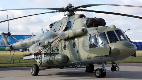 Россияда офицер чиқиндига қўшиб вертолётни ҳам ёқиб юборди