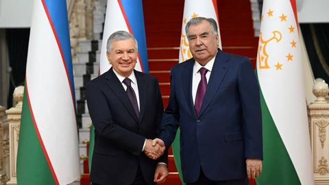 Uzbekistan and Tajikistan presidents discuss deepening bilateral cooperation in Dushanbe