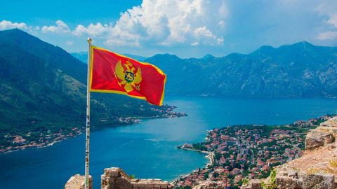 Черногория отменила временный безвизовый режим для граждан Узбекистана