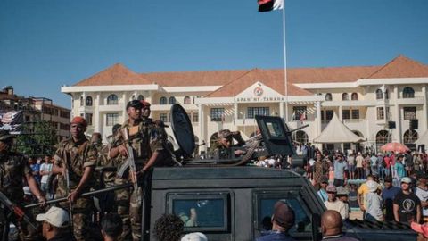 Madagaskar armiyasi hokimiyatni egallab oldi