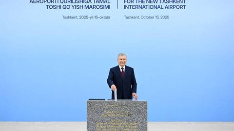 Шавкат Мирзиёев янги Тошкент халқаро аэропорти пойдеворига капсула қўйиб, қурилишини бошлаб берди (фото)