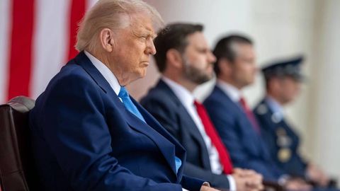 Трамп разведкага Венесуэлада махфий операциялар ўтказишга рухсат берди