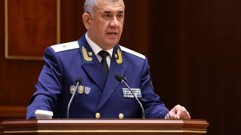 Путин наградил генерального прокурора Узбекистана орденом Дружбы