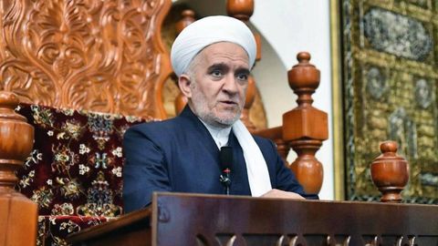 Tojikiston muftiysi botoks va tatuirovkadan voz kechishga chaqirdi