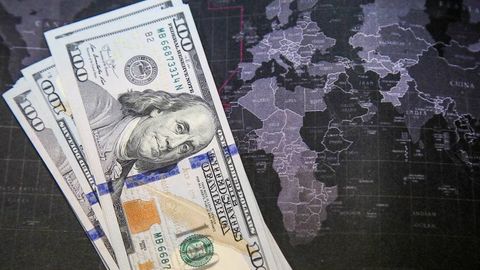 O‘zbekistonda dollar kursi yana pasaydi