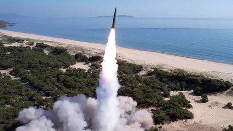 Шимолий Корея баллистик ракеталар учирди