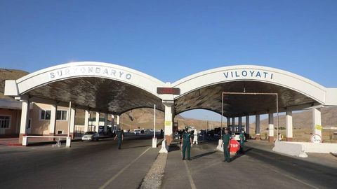“Дарбанд” постидаги юк машиналар тарозиси Сурхондарё вилоят ҳокимининг қариндошига тегишли экани рад этилди