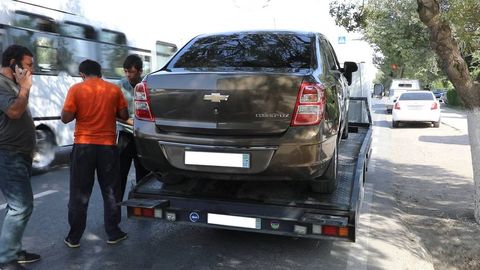 Қашқадарёда солиқдан қарздорлар автомобили жарима майдонига жойлаштирилмоқда
