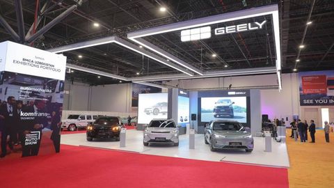 Хитойнинг Geely бренди Tashkent International Auto Show–2025 да расмий дистрибютор мақомида дебют қилди