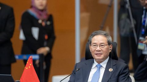 Премьер Госсовета КНР Ли Цян призвал к более решительному сохранению многосторонней торговой системы