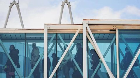 АҚШда 1,6 миллион мигрант ўзини депортация қилди