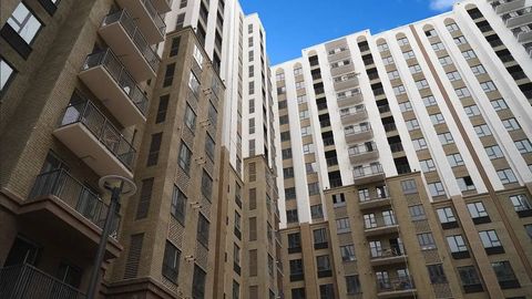 Компания Golden House штрафовала клиентов за отказ от покупки квартир и жалобы