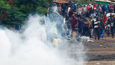 Танзаниядаги намойишларда қарийб 700 киши ҳалок бўлди