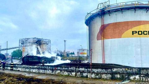 Украина 2025 йилда Россия нефть инфратузилмасига 160 марта зарба йўллаган