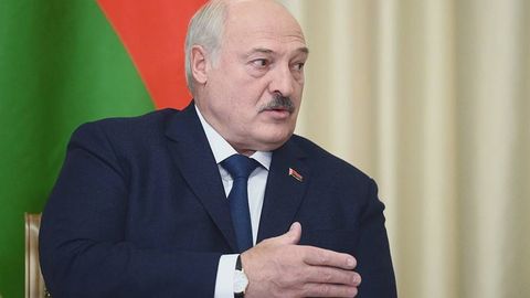 “U aslida Belarus razvedkasi agenti edi” — Lukashenko Protasyevich haqida shov-shuvli bayonot berdi