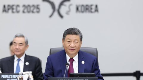 Председатель Си Цзиньпин принял участие в 32-й неформальной встрече руководителей стран АТЭС и выступил с важной речью