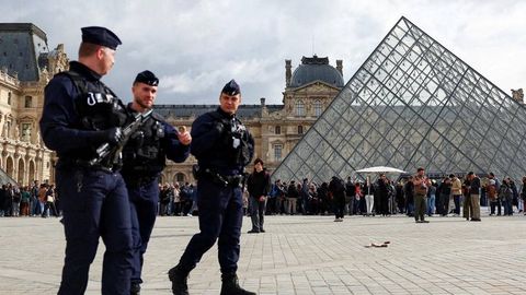 “Luvrdagi o‘g‘rilikni mayda jinoyatchilar sodir etgan” — Parij prokurori