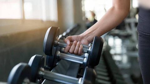 Toshkentda sport zalda shugʻullanishga kelgan ayolga shilqimlik qilgan fuqaro jazolandi