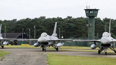 Бельгиядаги НАТО базаси устидан номаълум дронлар учиб ўтди