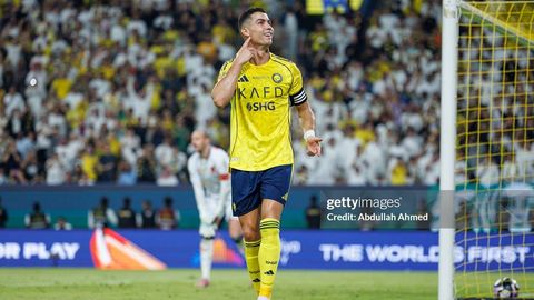 Ronaldu yaqin orada futbolchilik faoliyatini yakunlashi mumkinligini aytdi