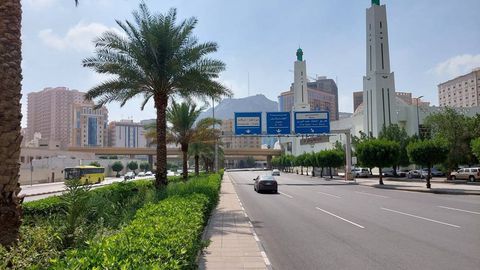 Маош 1,5 минг доллар: Ўзбекистонлик ҳамширалар Саудия Арабистонига ишга таклиф қилинмоқда