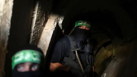 ҲАМАС Исроил назоратидаги ҳудудларда қолиб кетган жангчилари таслим бўлмаслигини айтди