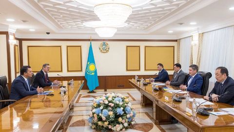 Kazakhstan explores sustainable aviation fuel plant with U.S. company LanzaJet