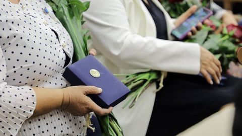 “Ижтимоий ҳимоя фидойиси” кўкрак нишони билан тақдирлаш тартиби белгиланди