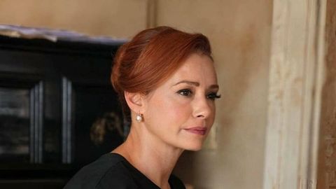 “Алвон ғунчалар” сериали юлдузи Ўзгу Намал фарзандлари билан йўл-транспорт ҳодисасига учради