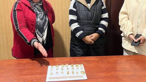 Andijonda 200 mln so‘mlik taqinchoqlarni ichki a’zolariga yashirib olib kirmoqchi bo‘lgan uch ayol qo‘lga tushdi