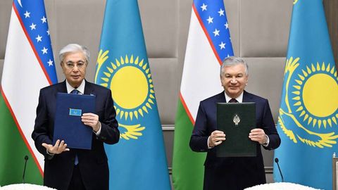 Президент Шавкат Мирзиёев ва Қосим-Жўмарт Тўқаев қўшма баёнот имзолади