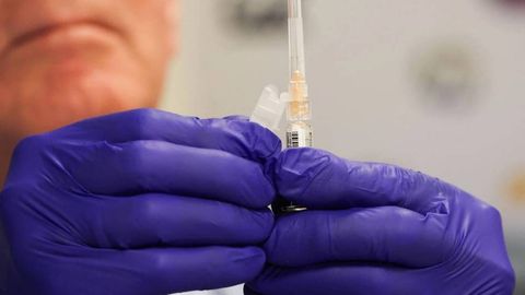 Коронавирус вакцинаси саратонни даволашда ёрдам беради — тадқиқот