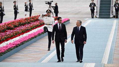 Сердар Бердымухамедов прибыл в Узбекистан с государственным визитом