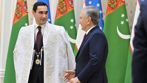 Shavkat Mirziyoyev Serdar Berdimuhamedovni “Oliy darajali do‘stlik” ordeni bilan mukofotladi