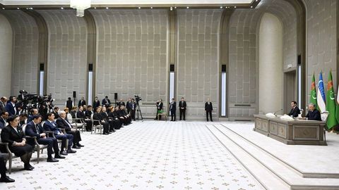 Ўзбекистон ва Туркманистон президентлари музокаралар якунларини сарҳисоб қилди