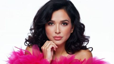 “Юлдуз Усмоновани эмас, мени кўришга келишсин”. Нилуфар Усмонова концертида кутилаётган янгиликлар ҳақида (видео)