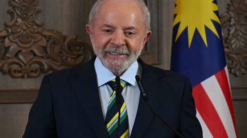 Бразилияда президентга суиқасд уюштиришни режалаштирган ҳарбийлар 24 йилга қамалди