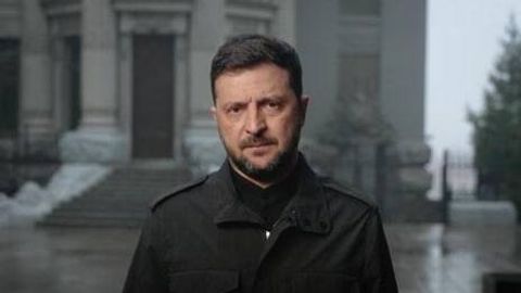 “Украина ўз тарихидаги энг қийин дамларни бошидан кечирмоқда” — Зеленский (видео)