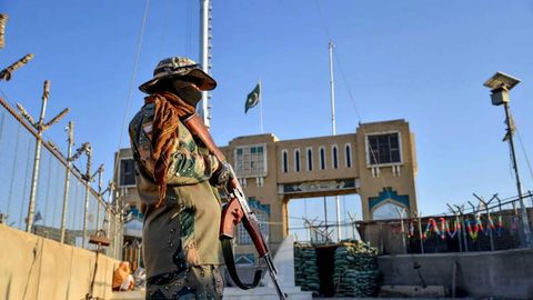 Покистон тунда Афғонистонга ҳужум қилди, 9 бола ҳалок бўлди