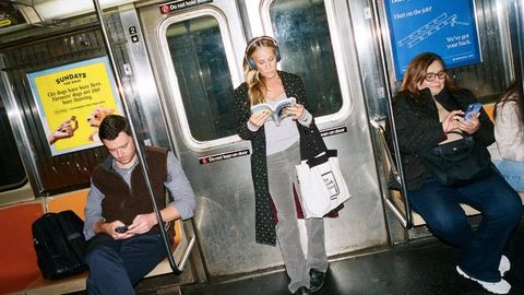 Metroda uchratish mumkin bo‘lgan Gollivud yulduzlari (foto)