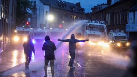 Irlandiya aholi o‘sishini nazorat qilish uchun immigratsiya qoidalarini kuchaytirdi