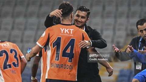 Нури Шаҳин: “Шомуродов — профессионал даражадаги футболчи, Файзуллаевни эса узоқ кутдик”