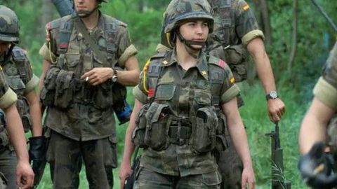 Испанияда чўчқа безгагига қарши кураш учун ҳарбийлар сафарбар қилинди